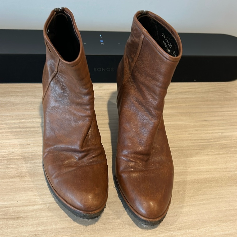Stuart Weitzman Briwn leather wedge booties sz 8.5 M